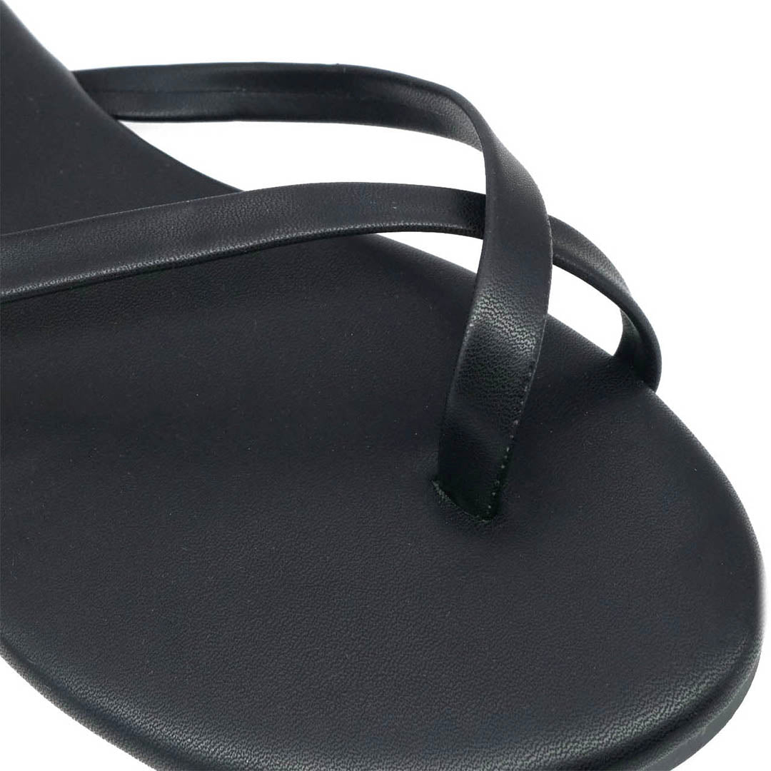 Sandalias flats Kenia para mujer color negro