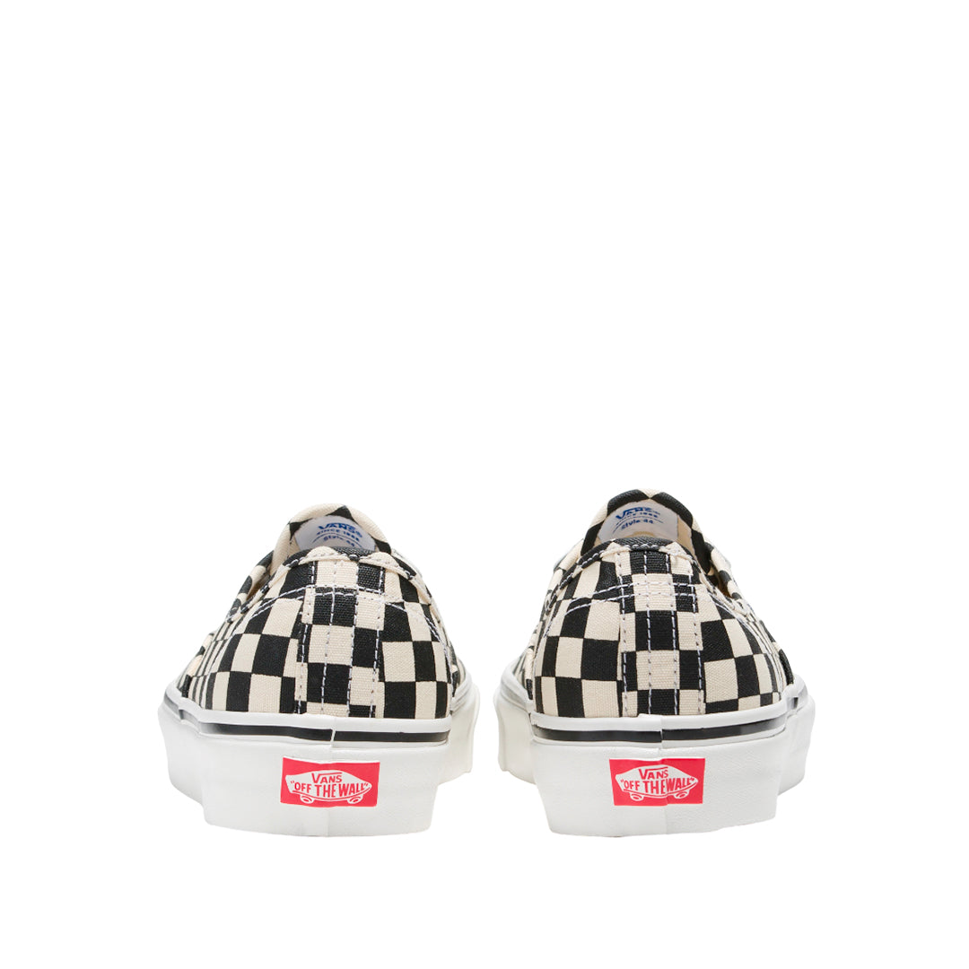 Tennis Auth unisex color blanco y negro