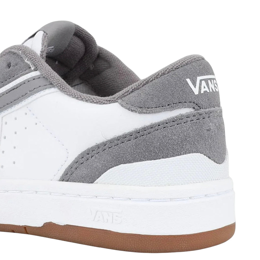 Tennis Lowland unisex color gris y blanco